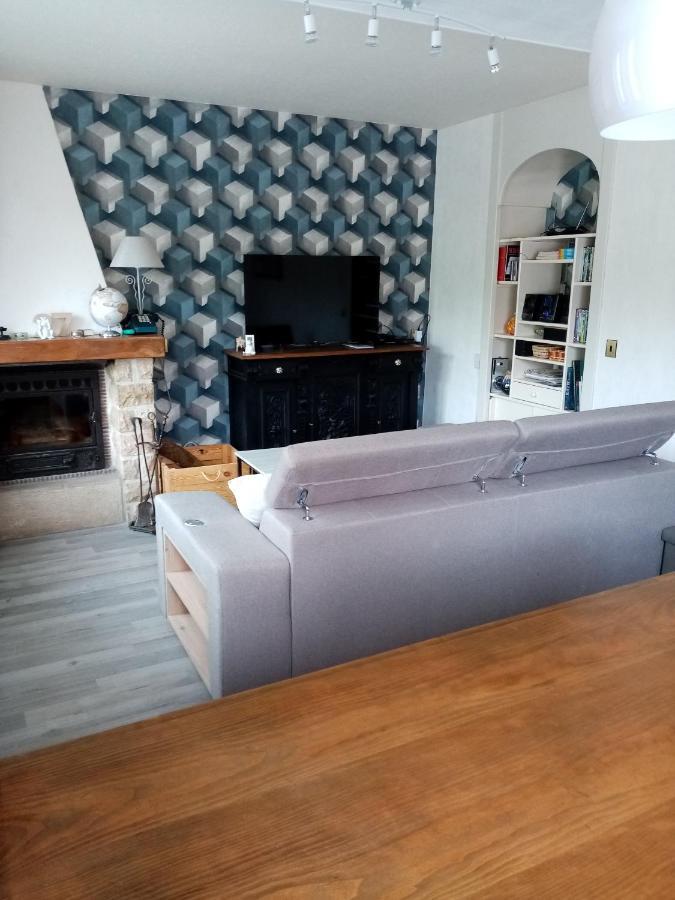 Gite Les 27 Roses Et Plus Chatel-Censoir Exterior photo